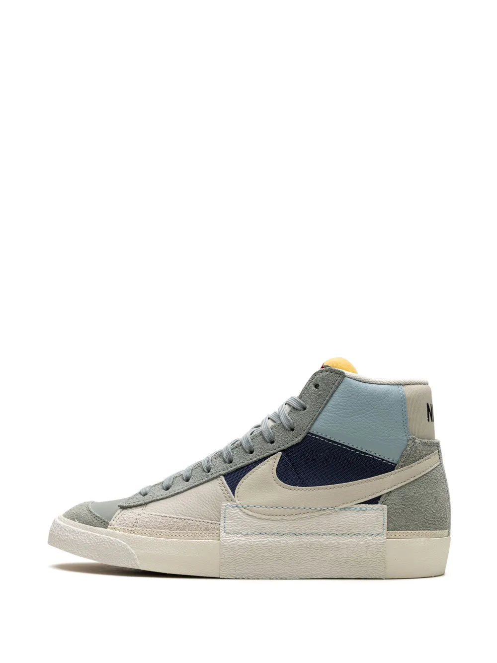 Nike Blazer Mid Pro Club Sneakers