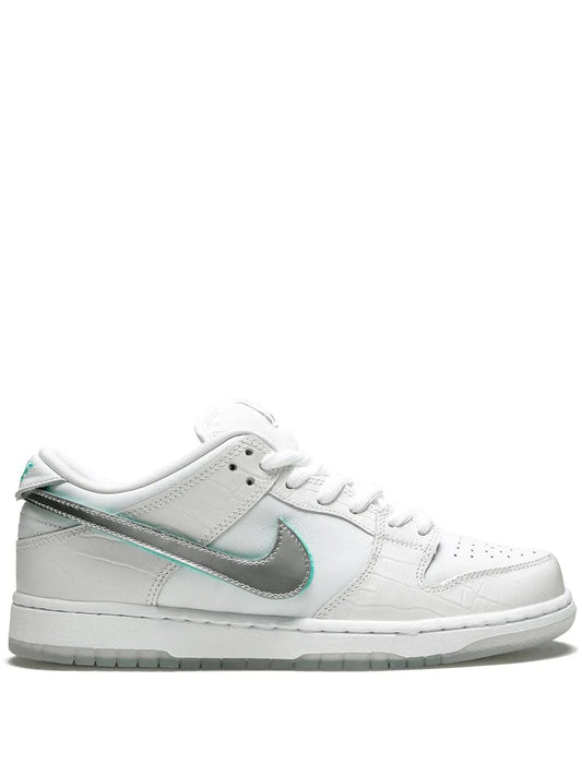 Nike X Diamond Supply Co. Sb Dunk Low Pro Og Qs White Sneakers