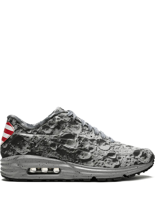 Nike Air Max Lunar90 Sp  oon Landing Sneakers