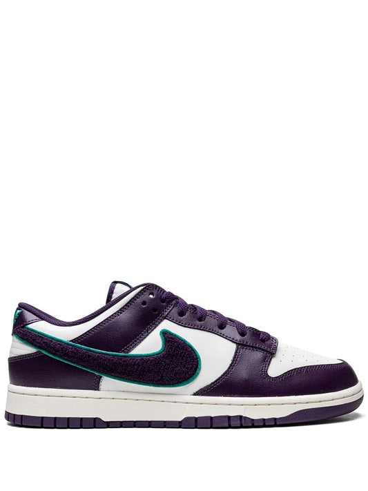 Nike Dunk Low Chenille Swoosh - Grand Purple Sneakers