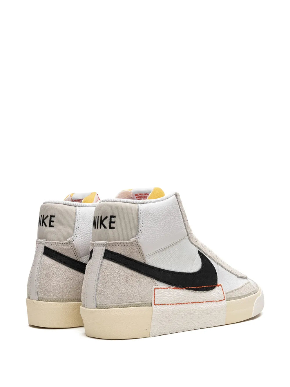 Nike Blazer Mid 77 Sneakers
