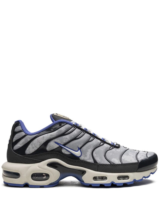 Nike Air Max Plus Se Social F.C. Sneakers