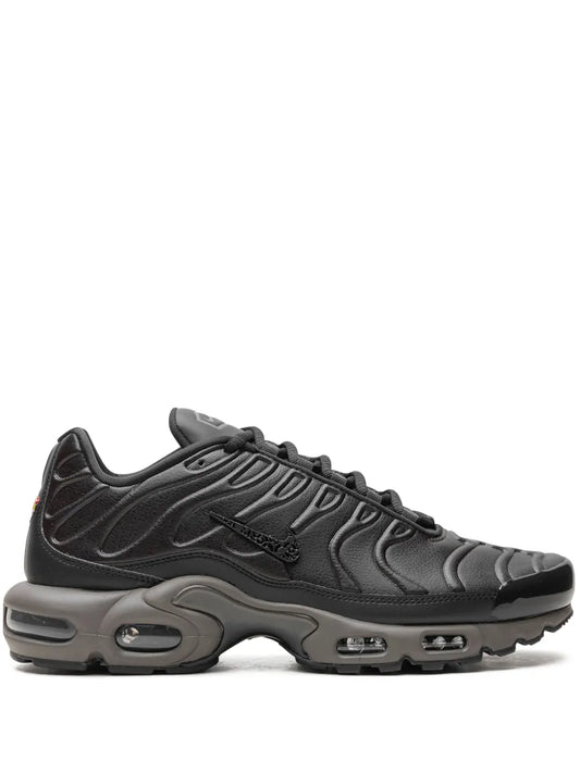 Nike Air Max Plus Black Tea/Petra Brown Sneakers