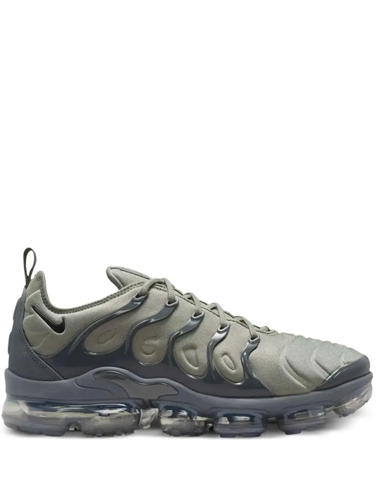 Nike Air Vapormax Plus Sneakers