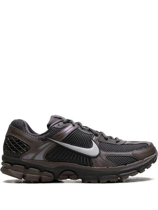 Nike Zoom Vomero 5 Cave Stone Sneakers