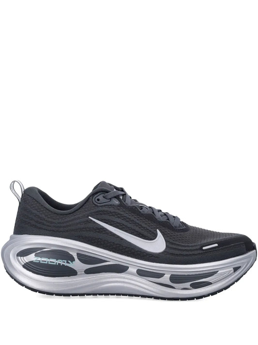 Nike Vomero Plus Swoosh Trainers