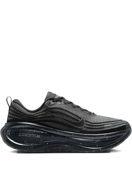 Nike Vomero Plus Sneakers
